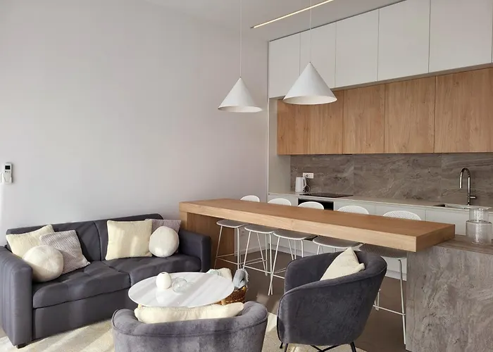 Firefly Luxury Apartment With Private Whirlpool