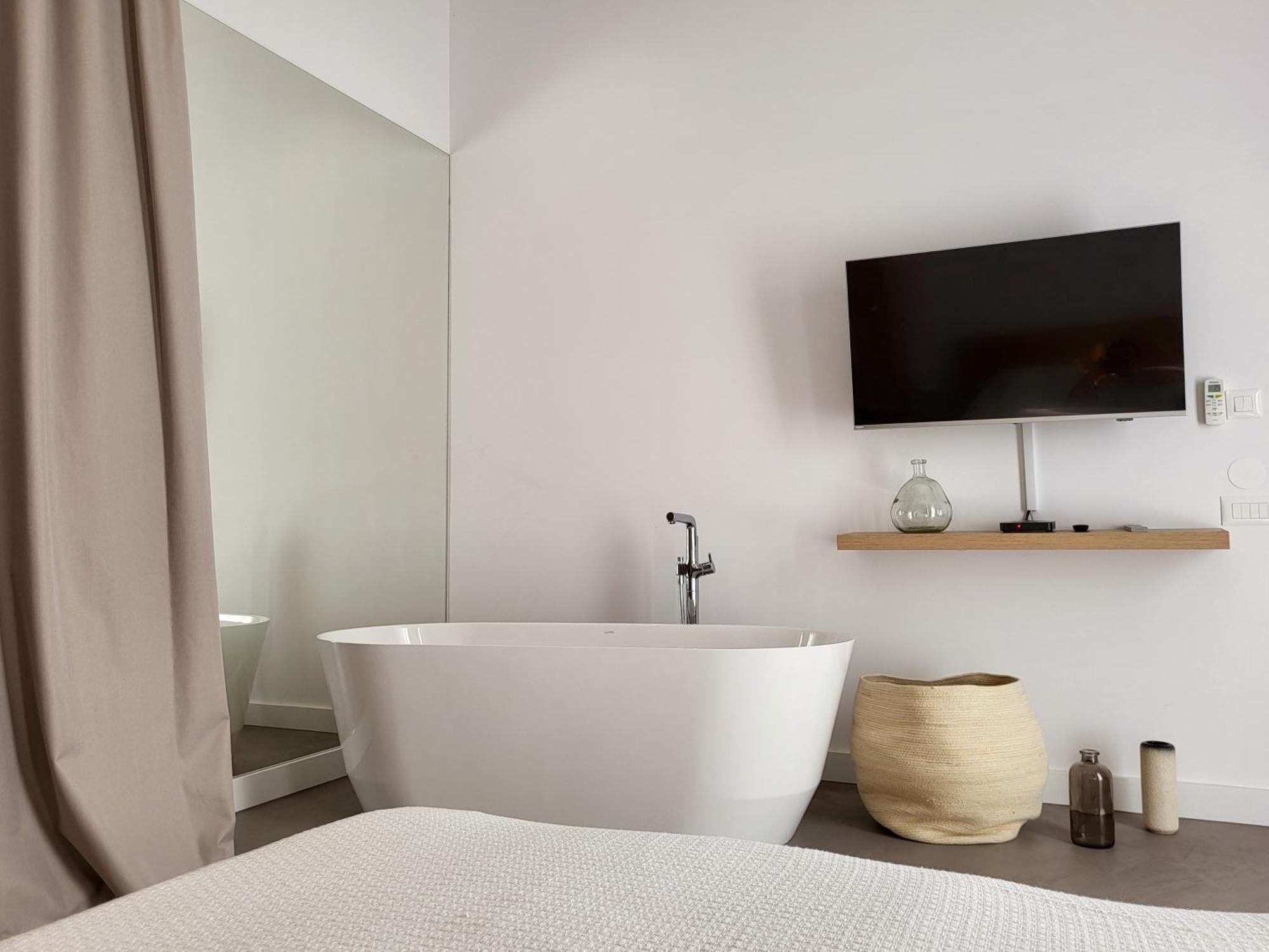 Firefly Luxury With Private Whirlpool Apartament